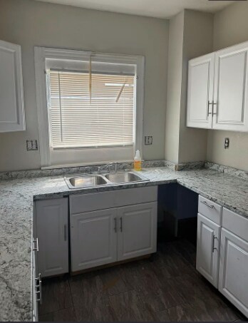 Building Photo - 902 Prospect Ave