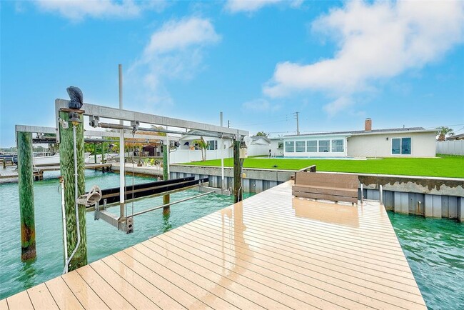 Building Photo - 5434 Oakhurst Dr