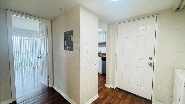 Building Photo - 4711 S Texas Ave