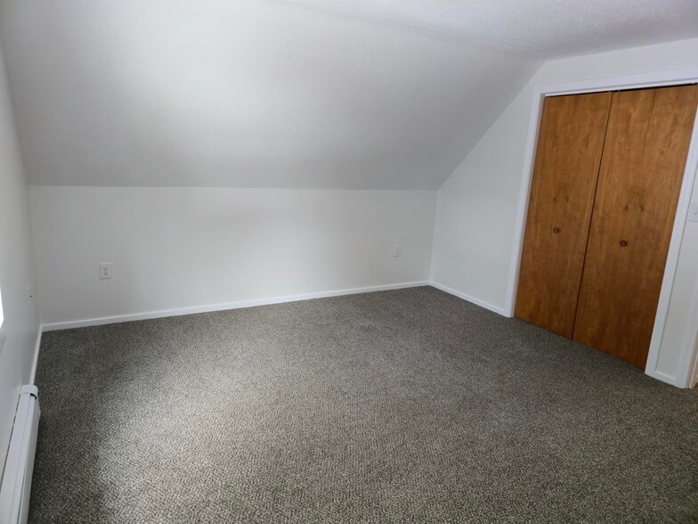 Second Floor Bedroom - 21 Old Etna Rd