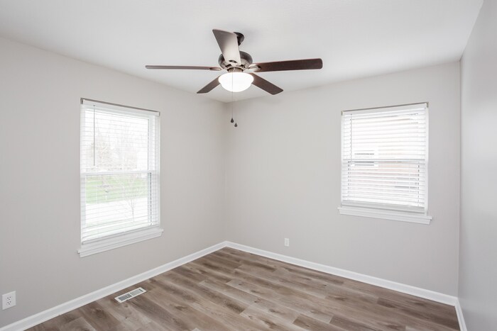Building Photo - 8223 Maple Leaf Ct