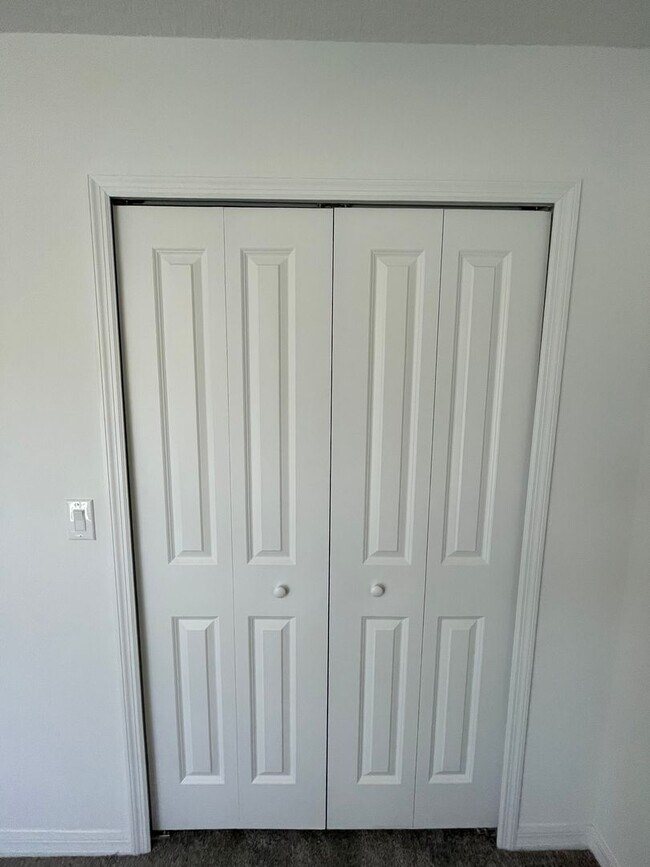 Building Photo - 4 Bedroom 2.5 Bathroom home located in Preserves at LPGA