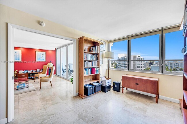 Building Photo - 11 Island Ave