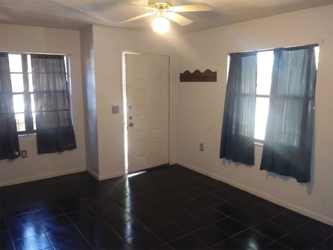 Building Photo - 1723 SW 68th Terrace