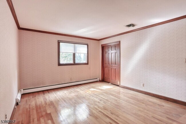 Building Photo - 6 Catherine Ct