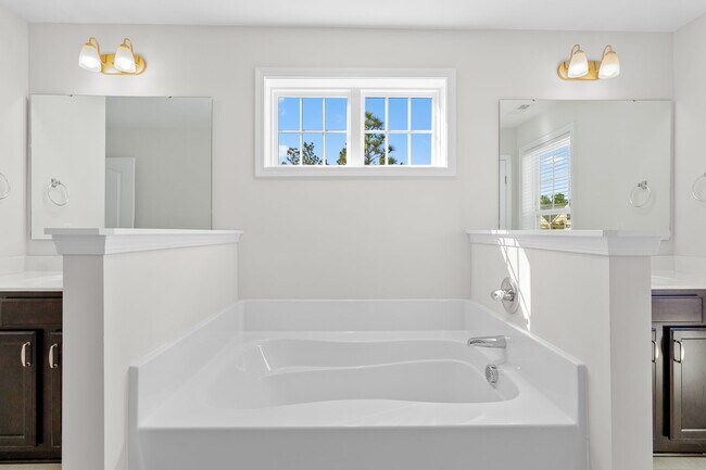 Building Photo - 4095 Irwin Dr