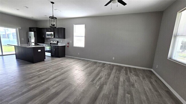 Building Photo - 10446 Kidron Ave