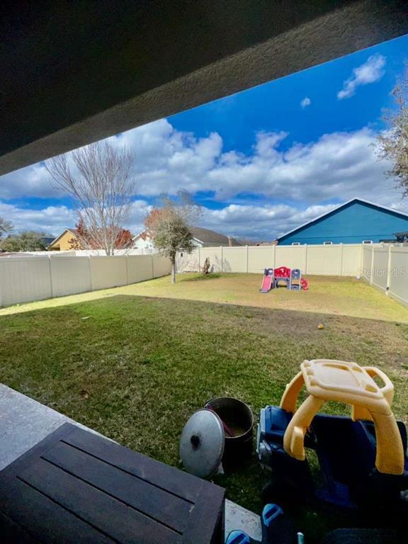 Building Photo - 2625 Waterline St