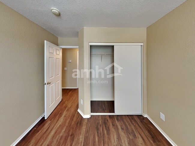 Building Photo - 4854 E Meadow Mist Ln