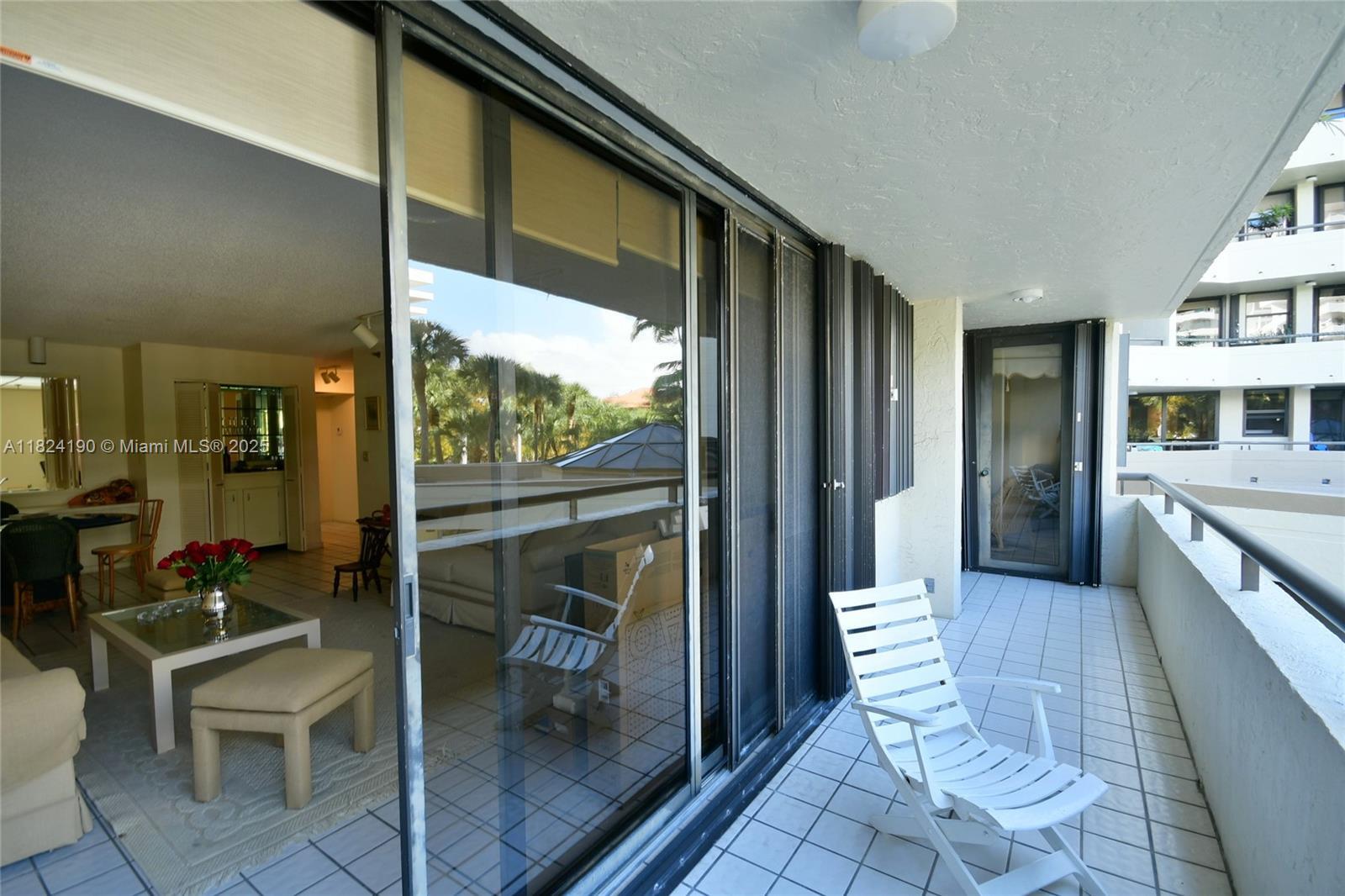 Building Photo - 170 Ocean Lane Dr