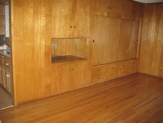 Building Photo - 3121 W Wyoming Ave