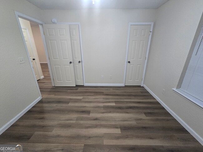 Building Photo - 401 S Ashley St