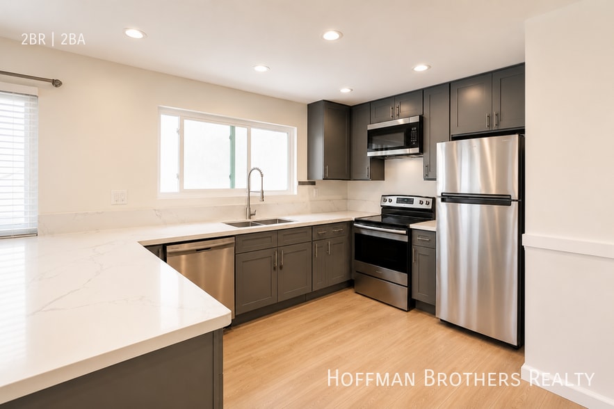 Building Photo - 1206 S Holt Ave