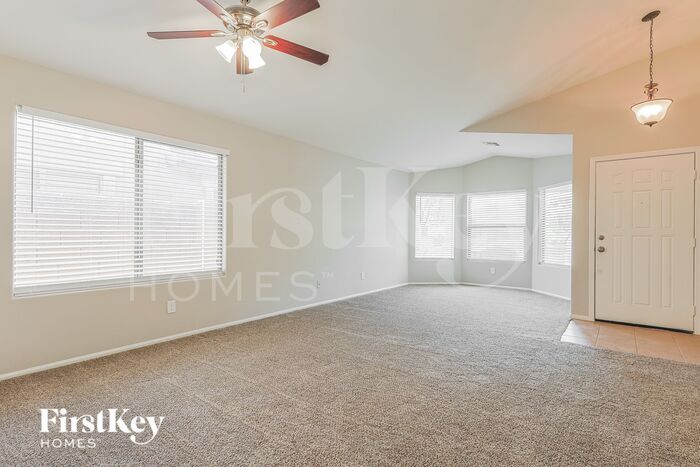 Building Photo - 4225 E Coal St