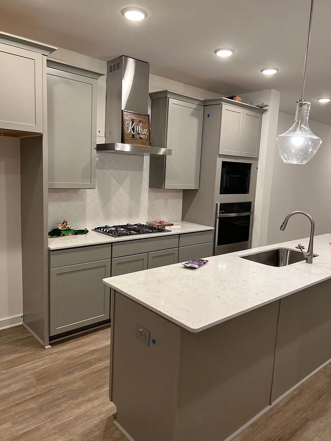 Building Photo - 2073 Eva Pearl Dr