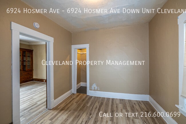 Building Photo - 6924 Hosmer Ave