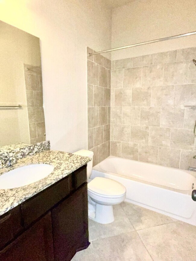 Building Photo - 10902 Kennowy Ct