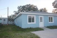 Building Photo - 1123 8th Ave Dr E
