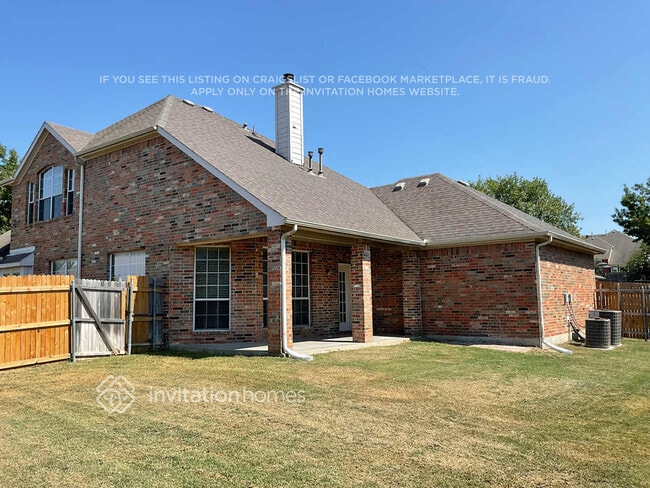 Building Photo - 3013 St Jude Dr