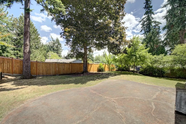Building Photo - Great Home For Rent