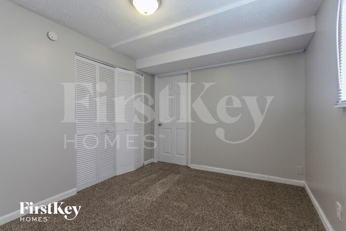 Building Photo - 5961 Brouse Dr