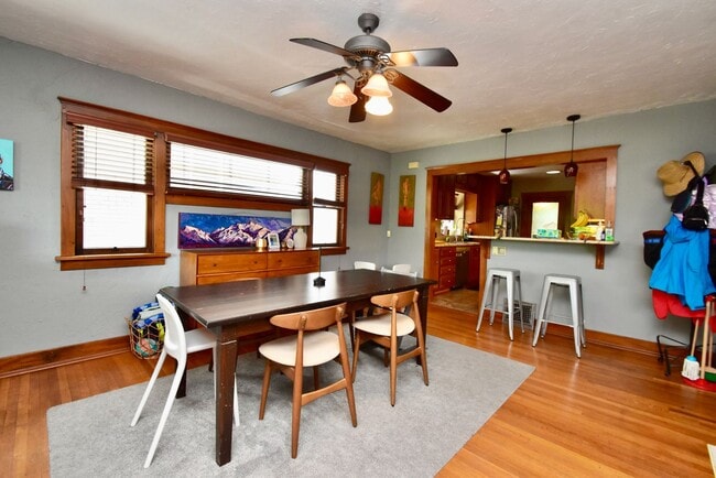 Building Photo - Newly Remodeled 4 Bedroom 2 Bath Home in Salt Lake City!!