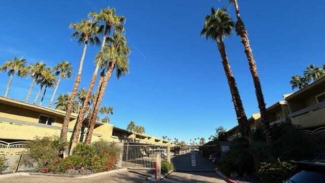 Building Photo - 1900 S Palm Canyon Dr