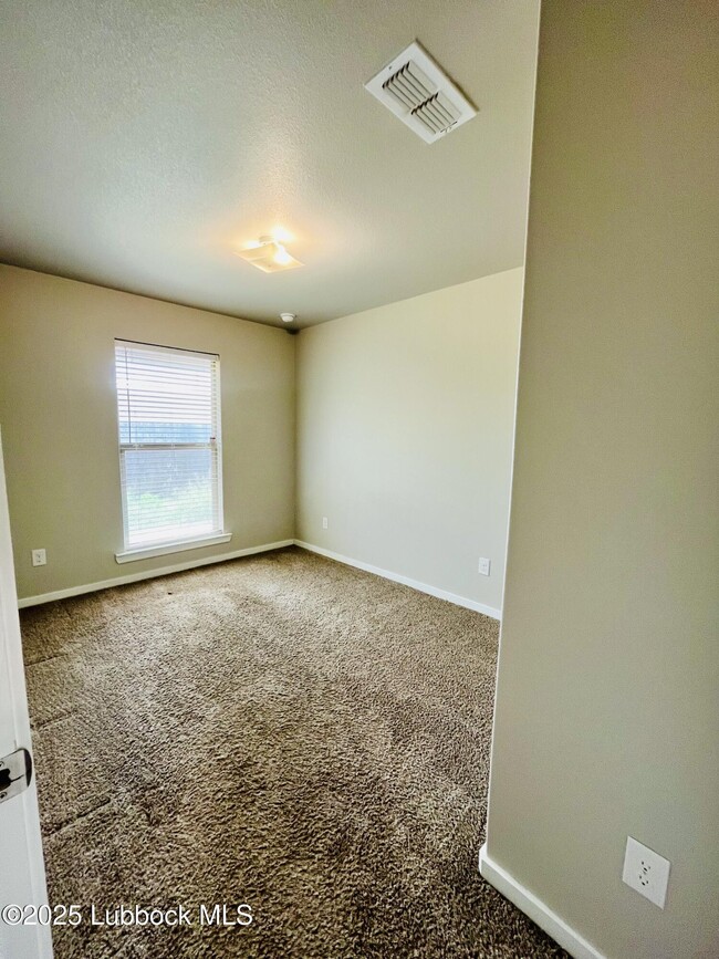 Building Photo - 14411 Avenue X