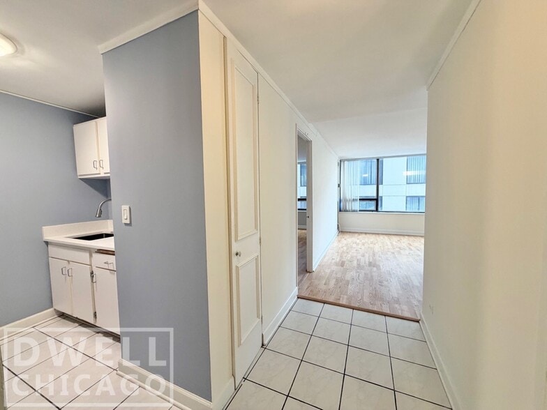 Building Photo - 233 E Erie St