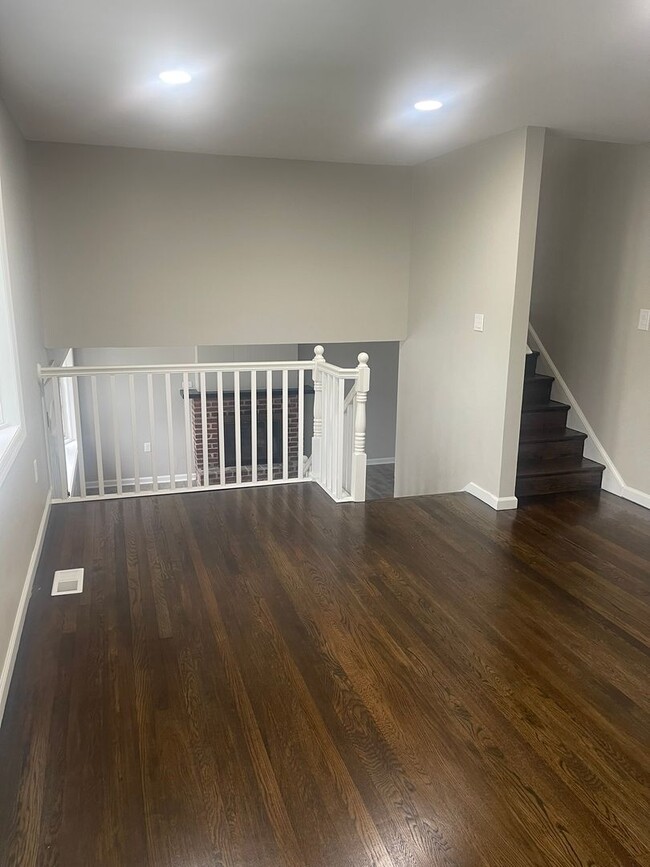 Building Photo - 4803 Paulson Dr