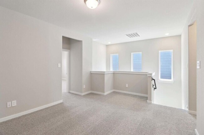 Building Photo - 2183 Beachcomber Dr