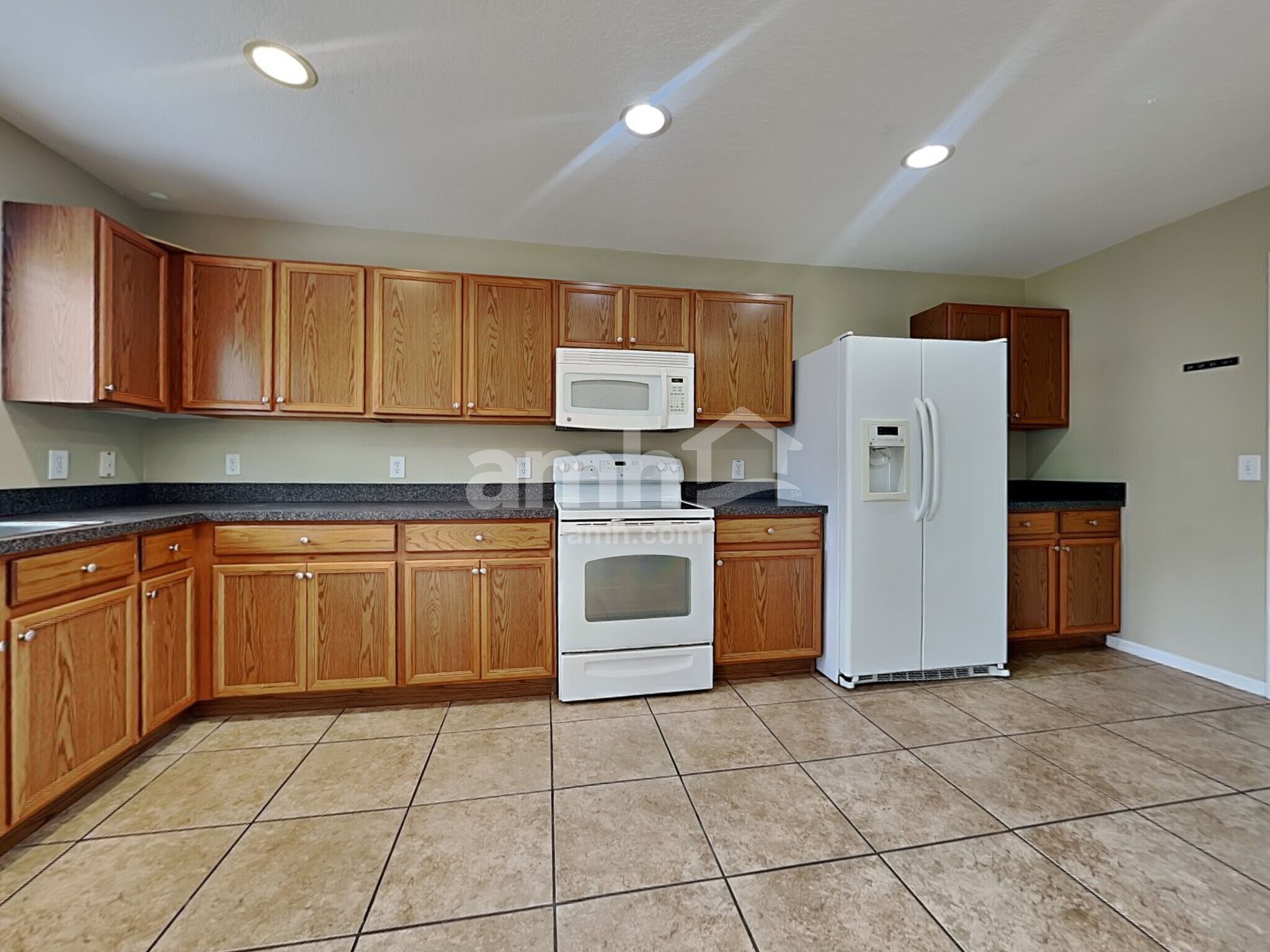 Building Photo - 11114 Golden Silence Dr