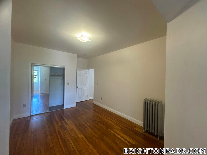 Building Photo - 41 Egremont Rd