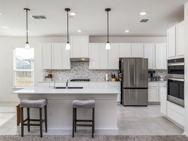 Building Photo - 3921 Riardo Dr