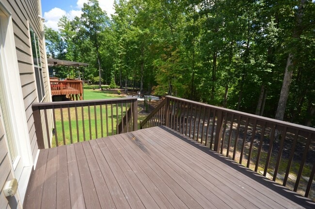 Building Photo - 109 Highland Mist Cir