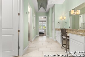 Building Photo - 12 denbury
