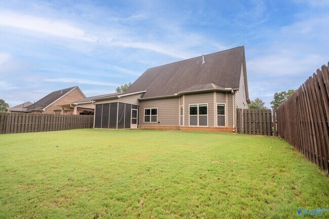 Building Photo - 110 Wolf Creek Trail SW