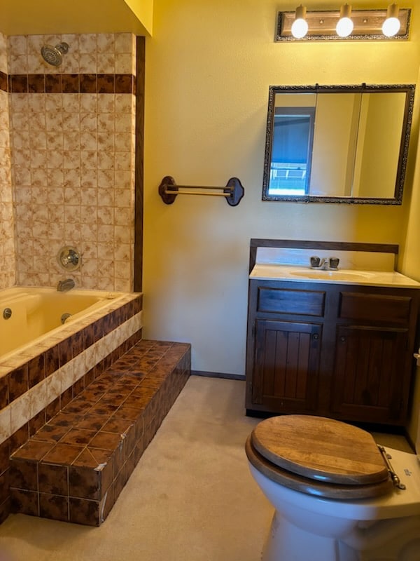 Building Photo - 4746 E Skyline Dr