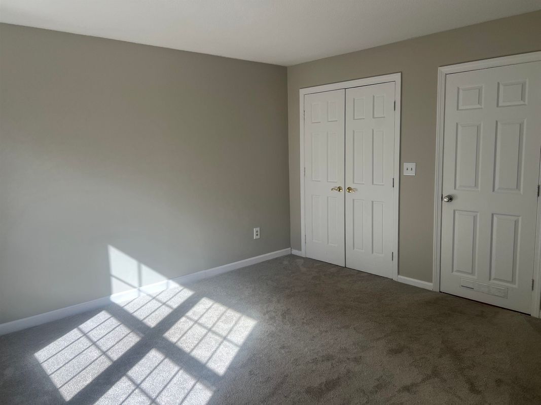 Building Photo - 416 Springbrook