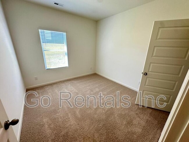 Building Photo - 3045 Specklebelly Wy