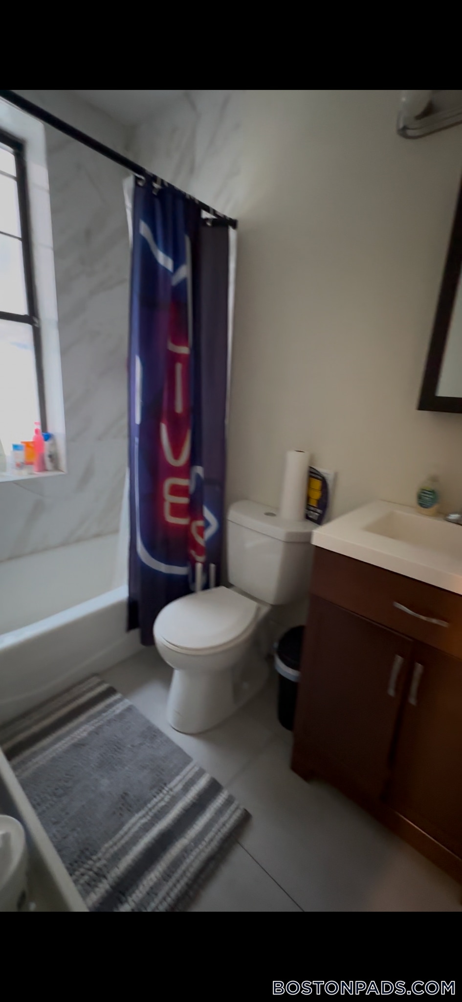 Building Photo - 56 Queensberry St