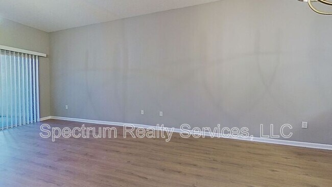 Building Photo - 3907 Summer Grove Way N