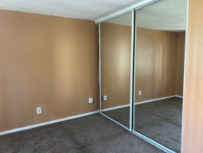 Building Photo - 10235 Madrid Way