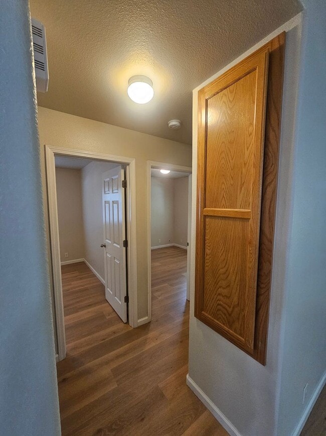 Building Photo - Spacious 3-Bed, 2-Bath Duplex with Private...
