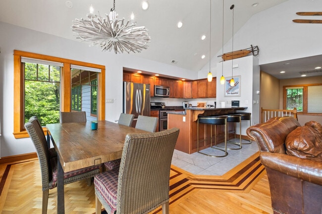 Building Photo - 196 Black Mountain Rd