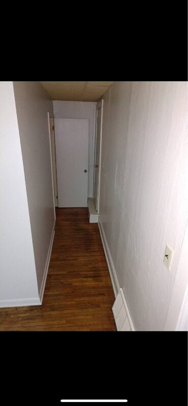 Building Photo - 1206 Elm St