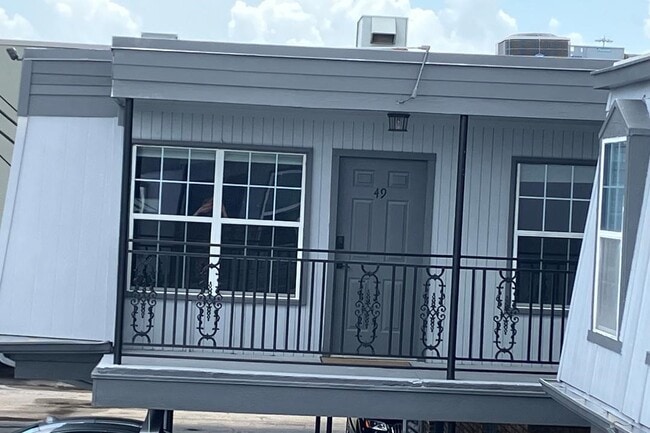 Building Photo - 3131 Southwest Fwy