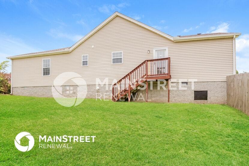 Building Photo - 701 Comanche Ct