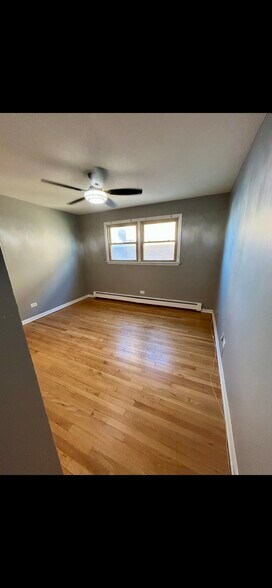 Building Photo - 1616 Memorial Dr