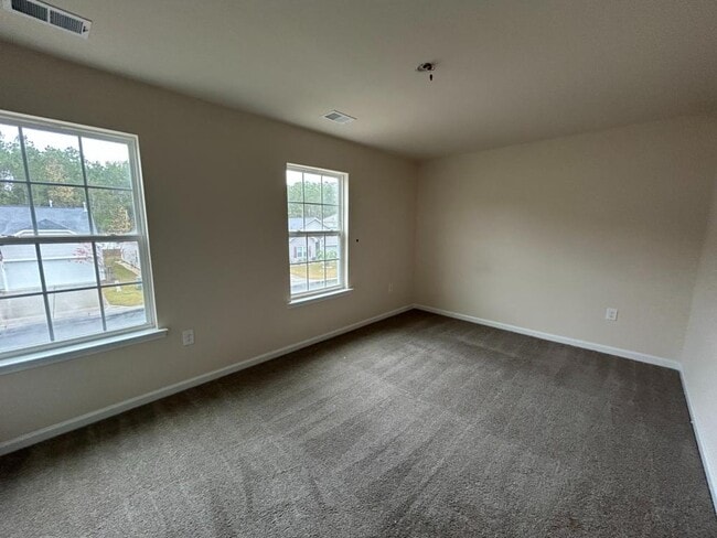 Building Photo - 283 Hampton Park Cir